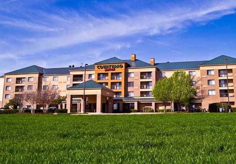 Sonesta Select Dallas リチャードソン エクステリア 写真