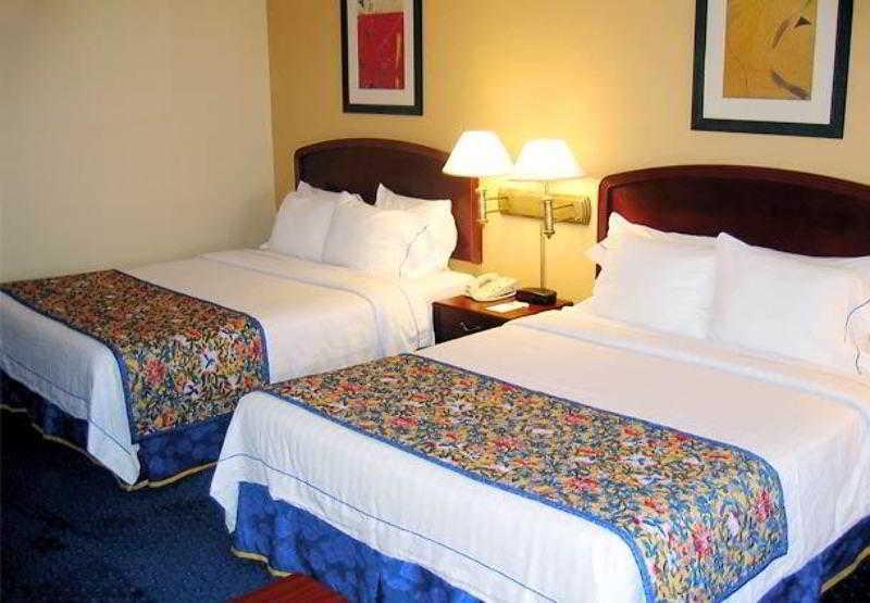 Sonesta Select Dallas リチャードソン 部屋 写真